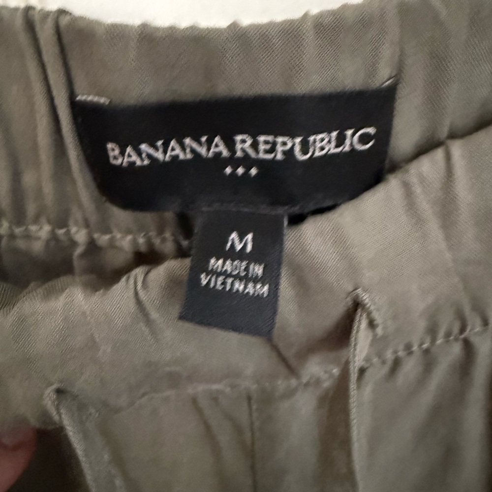 Banana Republic Factory Olive Tencel Cargo Jogger Pants - Picture 6 of 8
